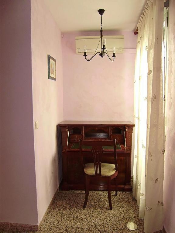 Hostal Miguel Angel Мадрид Экстерьер фото